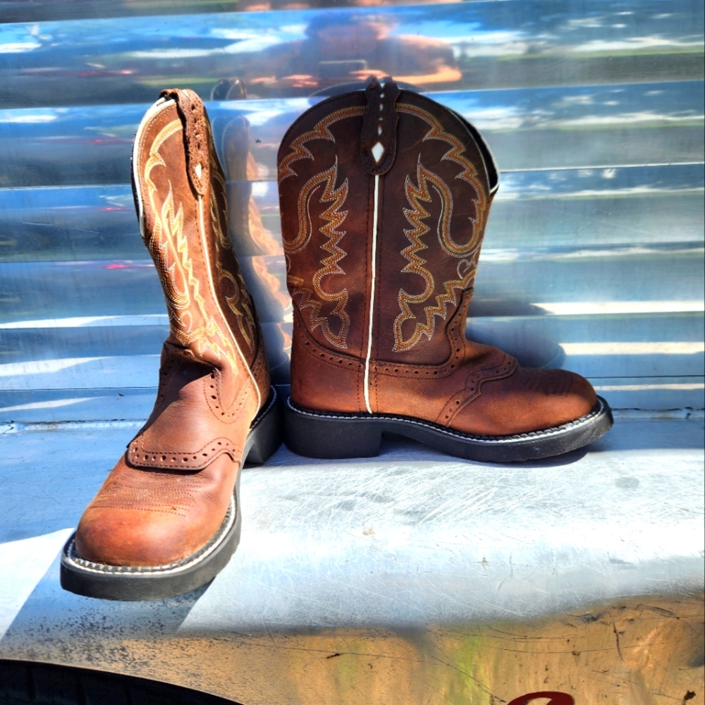 Justin gypsy fat baby boots